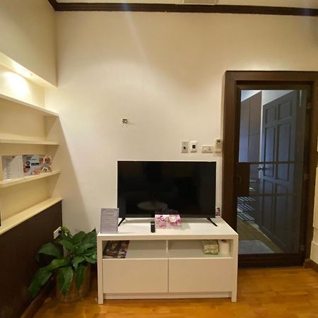 Hotel Baan Weekday Private 02 Chiang Mai Zewnętrze zdjęcie