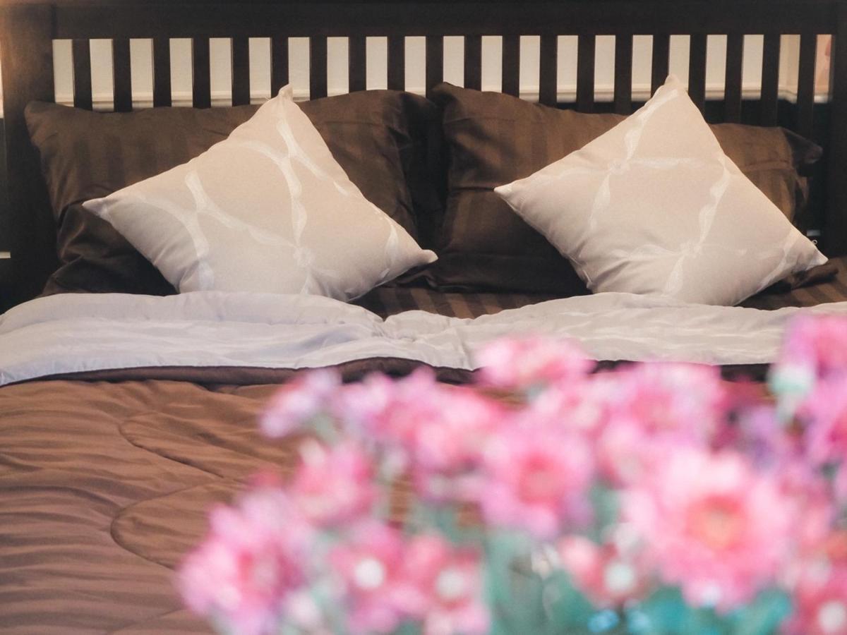 Hotel Baan Weekday Private 02 Chiang Mai Zewnętrze zdjęcie