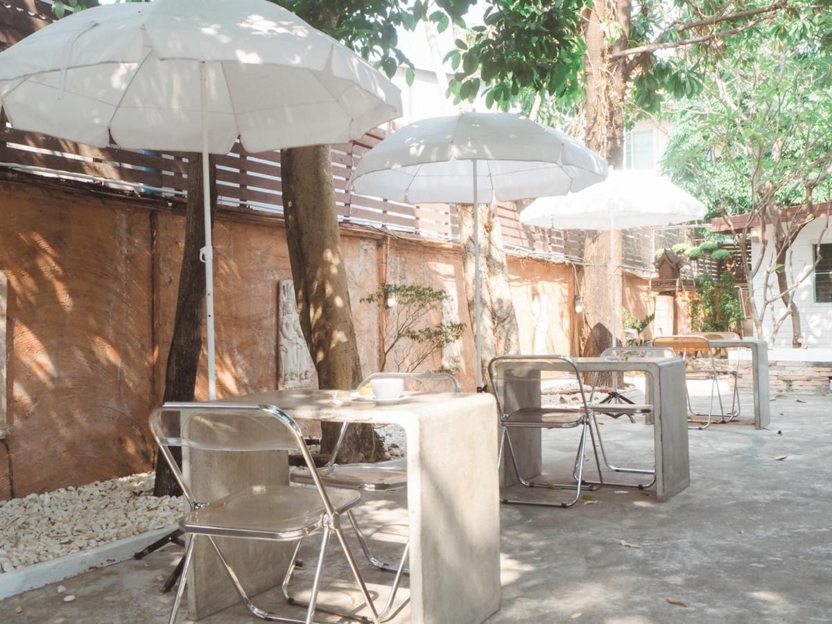 Hotel Baan Weekday Private 02 Chiang Mai Zewnętrze zdjęcie